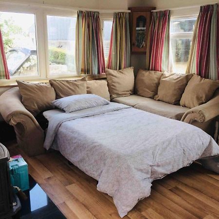 Midden Manor Country Stay On A Working Dairy Farm Ballymena Ngoại thất bức ảnh