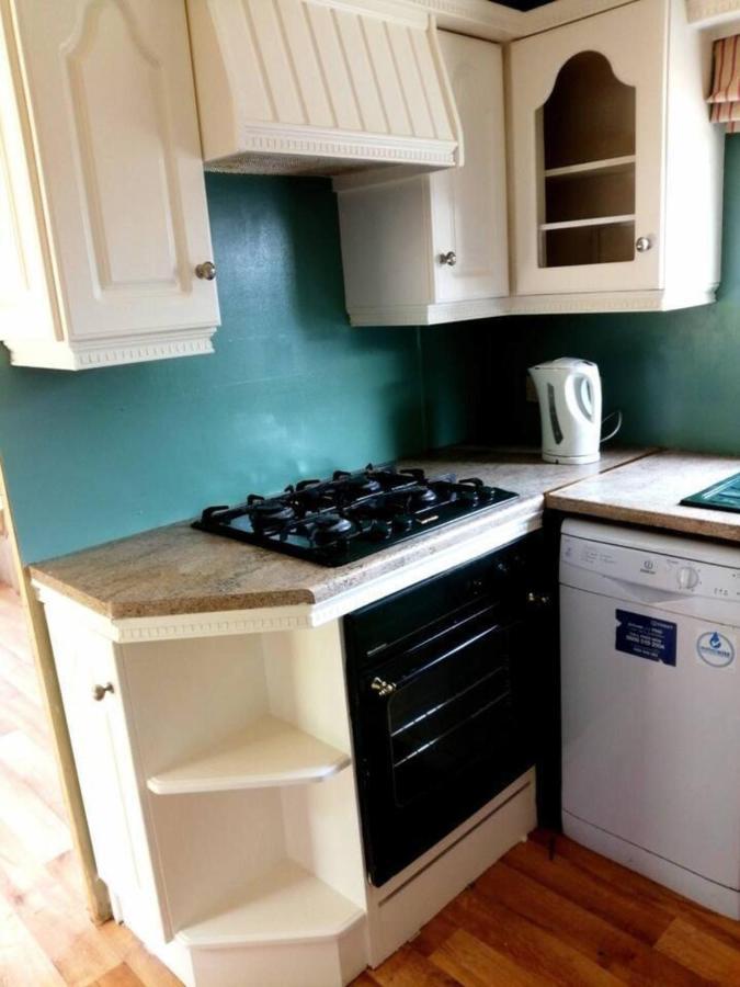 Midden Manor Country Stay On A Working Dairy Farm Ballymena Ngoại thất bức ảnh